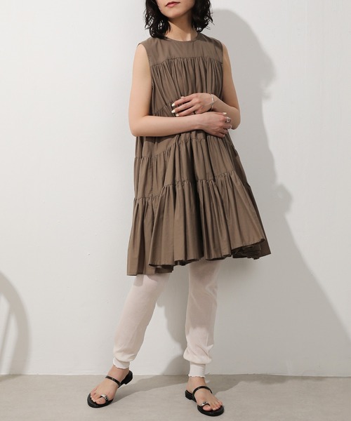 Monocoro toppi（モノコロトッピ）の「ゆったり スリム レギンス リブ メロウ パンツ（レギンス/スパッツ・レディース・アイボリー/ブラック/グレー・フリー）」の8枚目の写真