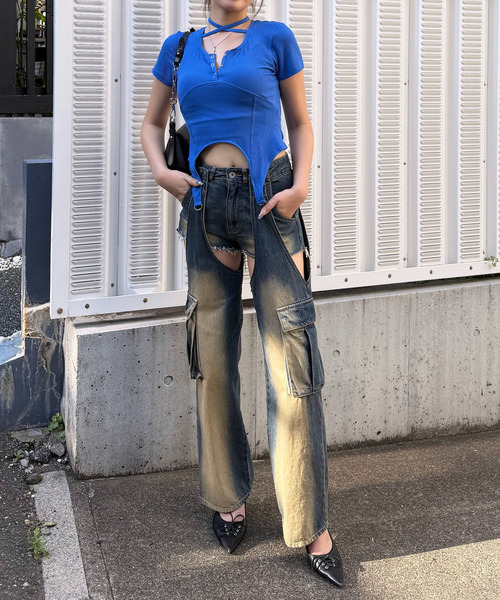 SPIRALGIRL(スパイラルガール)の「ヘンリーネックヘムフレアトップス(Tシャツ/カットソー・レディース・ブルー/グレー系/ブラック・FREE)」の14枚目の写真