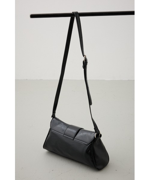 AZUL by moussy（アズールバイマウジー）の「スタッズフラップギャザーバッグ（ショルダーバッグ・レディース・ブラック/レッド・FREE）」の18枚目の写真