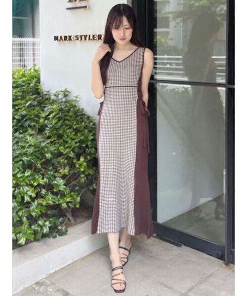 MERCURYDUO（マーキュリーデュオ）の「千鳥柄サイドレースアップニットワンピース（ワンピース・レディース・ブラウン/ブラック・SMALL/MEDIUM）」の8枚目の写真