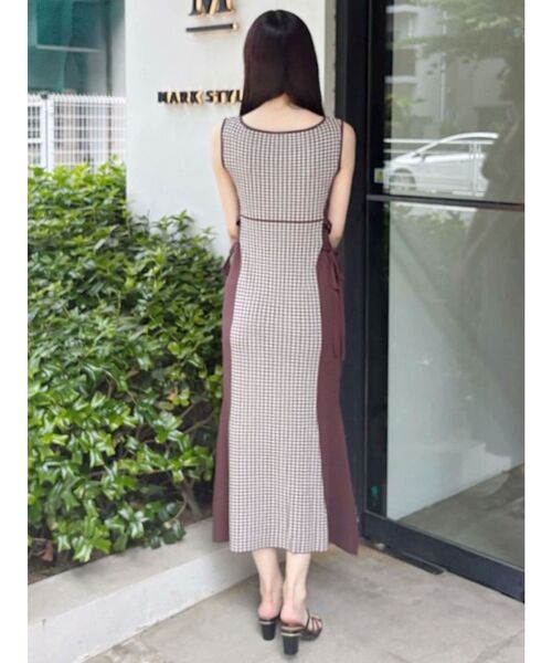 MERCURYDUO（マーキュリーデュオ）の「千鳥柄サイドレースアップニットワンピース（ワンピース・レディース・ブラウン/ブラック・SMALL/MEDIUM）」の13枚目の写真