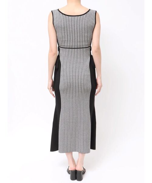 MERCURYDUO（マーキュリーデュオ）の「千鳥柄サイドレースアップニットワンピース（ワンピース・レディース・ブラウン/ブラック・SMALL/MEDIUM）」の19枚目の写真