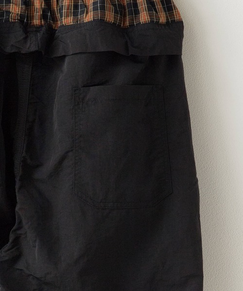 ROOPTOKYO（ループトウキョウ）の「Waist-wrap style nylon pants / 腰巻き風 ナイロンカーゴパンツ（カーゴパンツ・レディース・ホワイト/アイボリー/ブラック・FREE）」の9枚目の写真