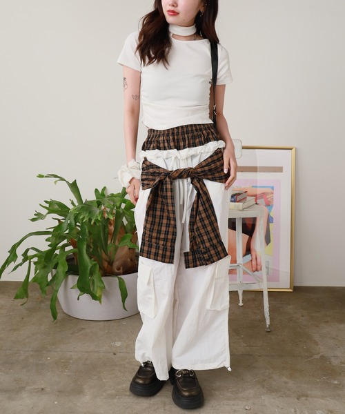 ROOPTOKYO（ループトウキョウ）の「Waist-wrap style nylon pants / 腰巻き風 ナイロンカーゴパンツ（カーゴパンツ・レディース・ホワイト/アイボリー/ブラック・FREE）」の14枚目の写真