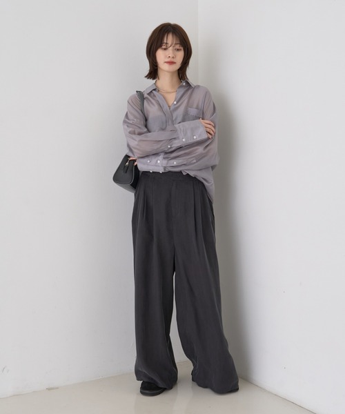 Rouge vif(ルージュヴィフ)の「【新色登場】バックツイストシャツ(シャツ/ブラウス・レディース・ブラウン/グレー・フリー)」の4枚目の写真