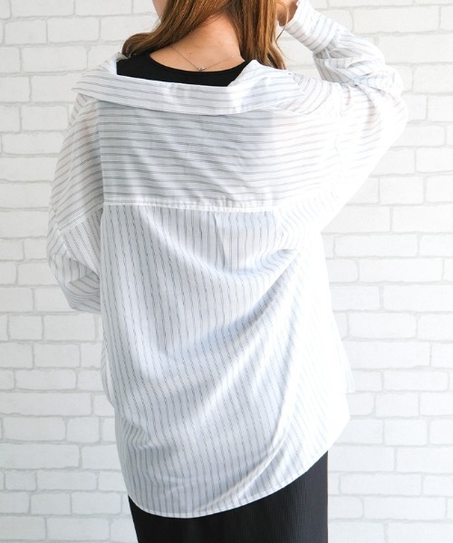 aquagarage（アクアガレージ）の「ダブルポケットストライプシアーシャツ（シャツ/ブラウス・レディース・イエロー/ホワイト/ブルー・FREE）」の4枚目の写真