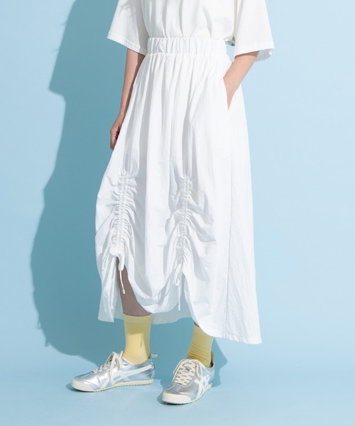 PUNYUS（プニュズ）の「ドロストフレアスカート（スカート・レディース・ブラック/レッド/ホワイト/カーキ/ベージュ・1/2/3/4）」の18枚目の写真