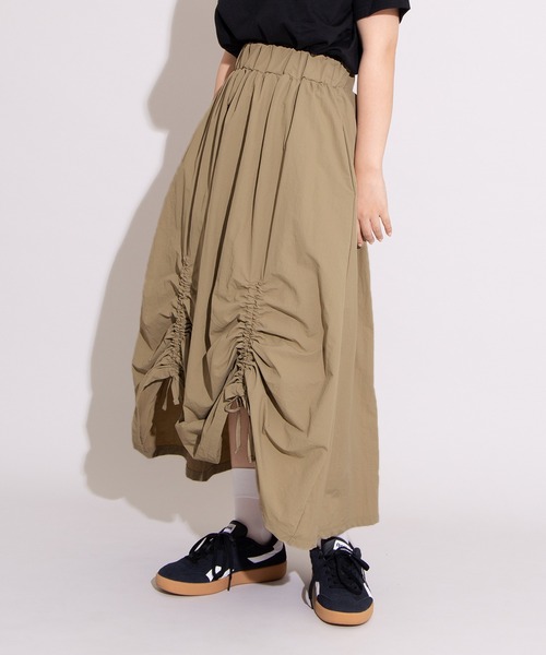 PUNYUS（プニュズ）の「ドロストフレアスカート（スカート・レディース・ブラック/レッド/ホワイト/カーキ/ベージュ・1/2/3/4）」の8枚目の写真