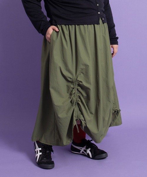 PUNYUS（プニュズ）の「ドロストフレアスカート（スカート・レディース・ブラック/レッド/ホワイト/カーキ/ベージュ・1/2/3/4）」の11枚目の写真