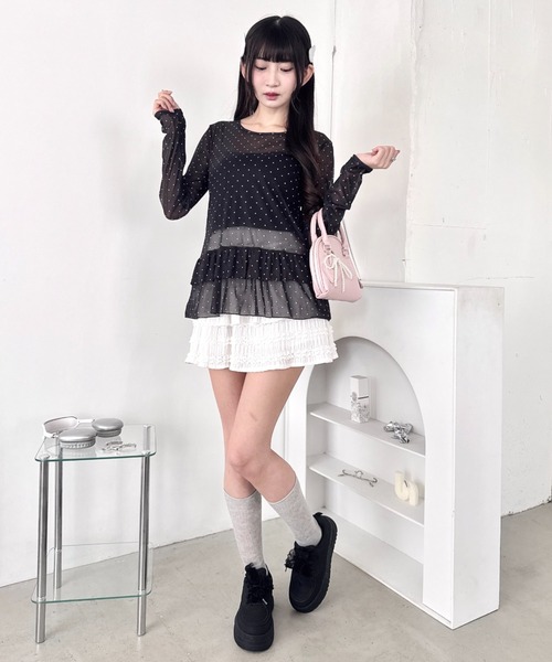 Loueme(ルエム)の「裾フリルドットティアードトップス(Tシャツ/カットソー・レディース・ホワイト/ブラック/アイボリー・FREE)」の12枚目の写真