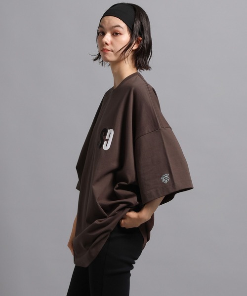 GEORGE'S（ジョージズ）の「グロスプリント Tシャツ（Tシャツ/カットソー・メンズ・モカ/ホワイト・LARGE/MEDIUM）」の5枚目の写真