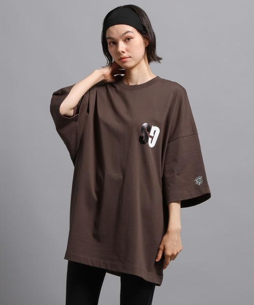 GEORGE'S（ジョージズ）の「グロスプリント Tシャツ（Tシャツ/カットソー・メンズ・モカ/ホワイト・LARGE/MEDIUM）」の8枚目の写真