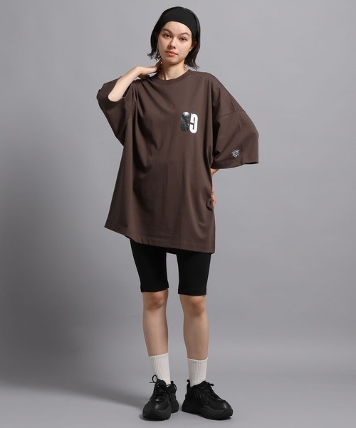 GEORGE'S（ジョージズ）の「グロスプリント Tシャツ（Tシャツ/カットソー・メンズ・モカ/ホワイト・LARGE/MEDIUM）」の9枚目の写真