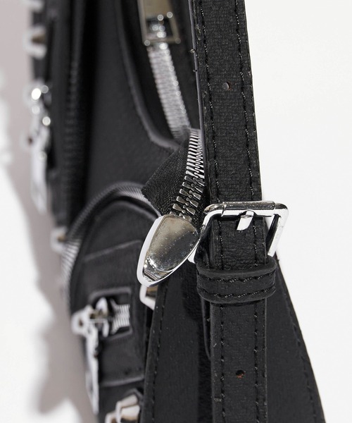 Chick（チック）の「ジッパーデザイン スタッズショルダーバッグ（ショルダーバッグ・レディース・ブラック/グレー/ブルー・FREE）」の17枚目の写真