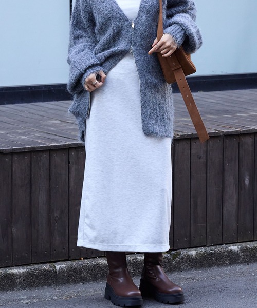 イージードライダンボールニットIラインスカート