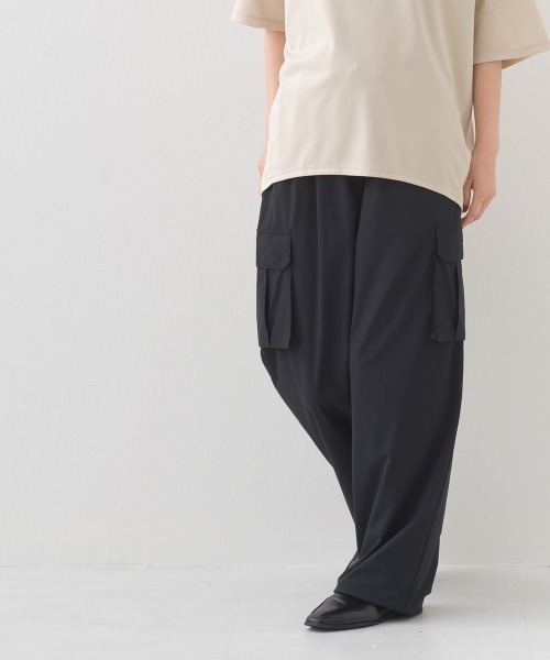 OMNES(オムネス)の「ナイロン リップストップ裾ドロストカーゴワークパンツ(カーゴパンツ・レディース・ホワイト/ベージュ/ブラック/カーキ・FREE)」の13枚目の写真