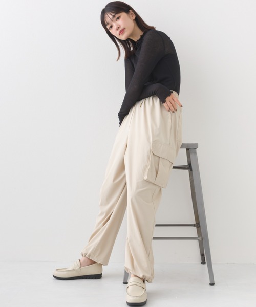 OMNES(オムネス)の「ナイロン リップストップ裾ドロストカーゴワークパンツ(カーゴパンツ・レディース・ホワイト/ベージュ/ブラック/カーキ・FREE)」の22枚目の写真