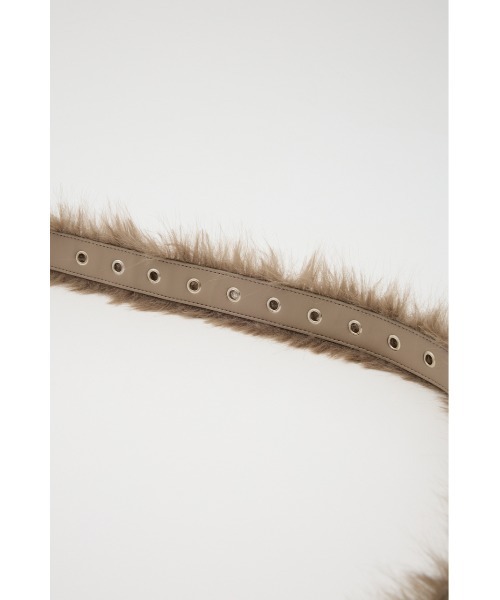SLY（スライ）の「FAUX FUR BELT フォー ファー ベルト 秋服（ベルト・レディース・グレイッシュベージュ・FREE）」の7枚目の写真