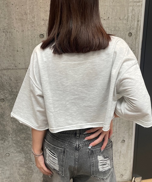 ROGER AND RAW(ロジャーアンドロウ)の「チェックロゴ刺繍スウェット半袖ショートトップス(Tシャツ/カットソー・レディース・グレイッシュベージュ/ブラック/ホワイト・FREE)」の9枚目の写真