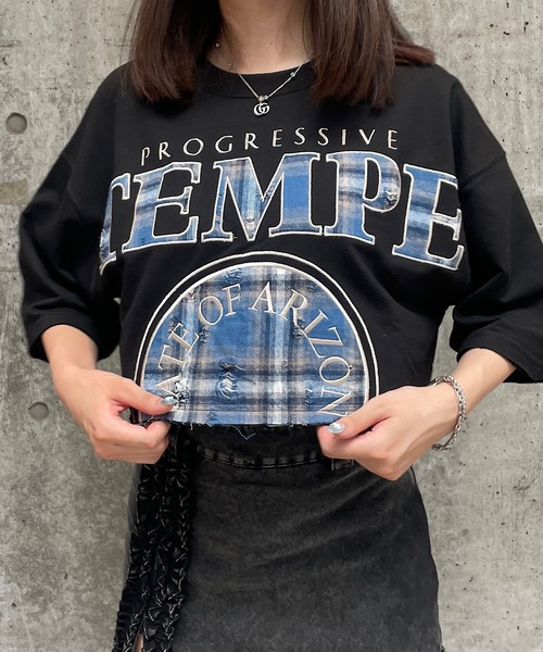 ROGER AND RAW(ロジャーアンドロウ)の「チェックロゴ刺繍スウェット半袖ショートトップス(Tシャツ/カットソー・レディース・グレイッシュベージュ/ブラック/ホワイト・FREE)」の14枚目の写真