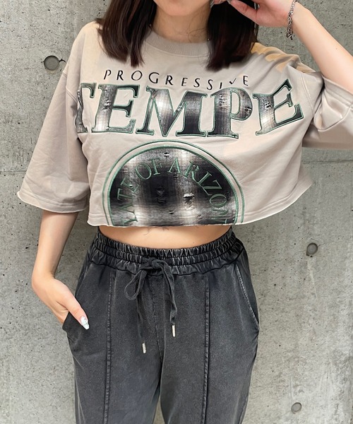 ROGER AND RAW(ロジャーアンドロウ)の「チェックロゴ刺繍スウェット半袖ショートトップス(Tシャツ/カットソー・レディース・グレイッシュベージュ/ブラック/ホワイト・FREE)」の21枚目の写真
