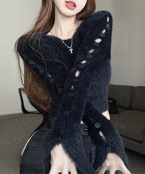 Lace Ladies(レースレディース)の「ボタン カットアウトコンパクト シャギー ニット プルオーバー(ニット/セーター・レディース・ホワイト/ブラック・FREE)」の5枚目の写真