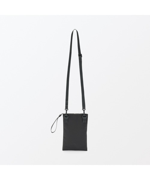 無印良品(ムジルシリョウヒン)の「ポーチとしても使える 撥水ミニサコッシュ(ショルダーバッグ・レディース・ダークブラウン系/ラベンダー/チャコールグレー/ブラック・FREE)」の15枚目の写真