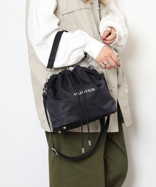 HUNTER（ハンター）の「HUNTER PREMIUM NYLON BUCKET プレミアム ナイロン バケット バッグ（ショルダーバッグ・レディース・ブラック・FREE）」の19枚目の写真