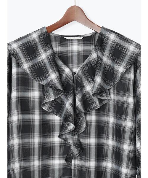 Te chichi TERRASSE(テチチテラス)の「オンブレーチェックフリルブラウス《2025autumn catalog item》(シャツ/ブラウス・レディース・オフホワイト/ブラック/ブラウン・F)」の12枚目の写真