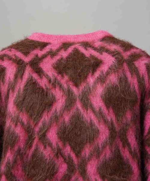 MAISON SPECIAL(メゾンスペシャル)の「《UNISEX》Diamond Geometric Pattern Prime-Over Crew Neck Mohair Shaggy Knit Pullover/ダイヤジオメトリックパターンプライムオーバークルーネックモヘアシャギーニットプルオーバー【MAISON SPECIAL/メゾンスペシャル】(ニット/セーター・メンズ・グレー/ブラウン・0/1/2)」の5枚目の写真