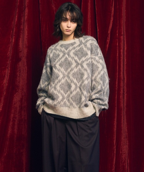 MAISON SPECIAL(メゾンスペシャル)の「《UNISEX》Diamond Geometric Pattern Prime-Over Crew Neck Mohair Shaggy Knit Pullover/ダイヤジオメトリックパターンプライムオーバークルーネックモヘアシャギーニットプルオーバー【MAISON SPECIAL/メゾンスペシャル】(ニット/セーター・メンズ・グレー/ブラウン・0/1/2)」の18枚目の写真