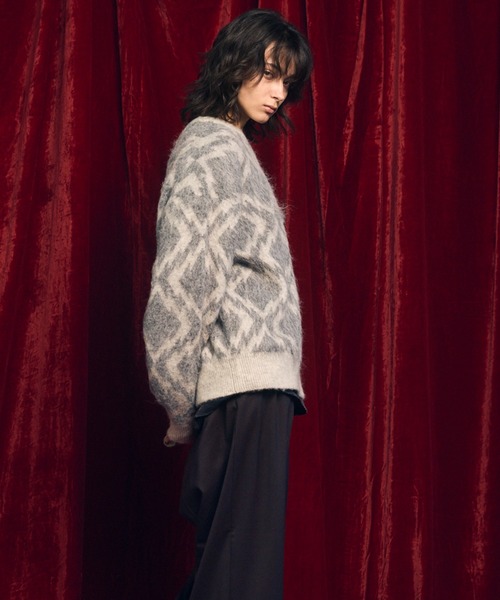 MAISON SPECIAL(メゾンスペシャル)の「《UNISEX》Diamond Geometric Pattern Prime-Over Crew Neck Mohair Shaggy Knit Pullover/ダイヤジオメトリックパターンプライムオーバークルーネックモヘアシャギーニットプルオーバー【MAISON SPECIAL/メゾンスペシャル】(ニット/セーター・メンズ・グレー/ブラウン・0/1/2)」の19枚目の写真