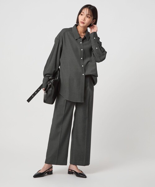 green label relaxing（グリーンレーベルリラクシング）の「ツイル シャツ ウォッシャブル（シャツ/ブラウス・レディース・ダークグレー/モカ・FREE）」の9枚目の写真