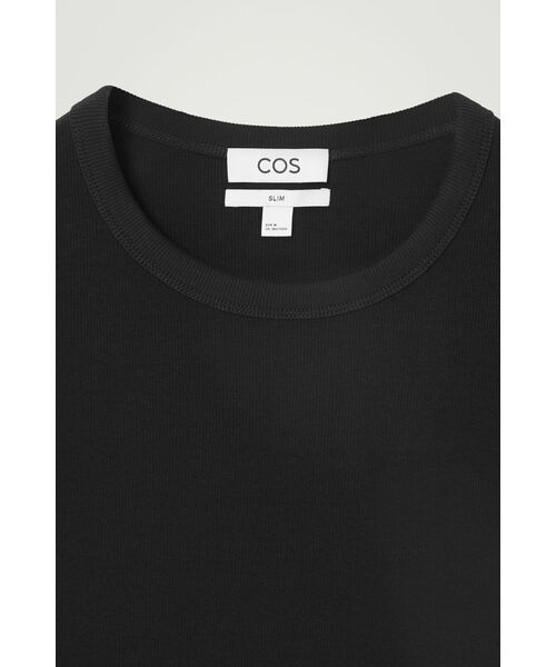 COS(コス)の「スリムフィット リブTシャツ(Tシャツ/カットソー・メンズ・カーキ/ダークカーキ/ブラウン/ブラック/ライトブラウン/ホワイト系・XS/L/XL/M/S)」の10枚目の写真