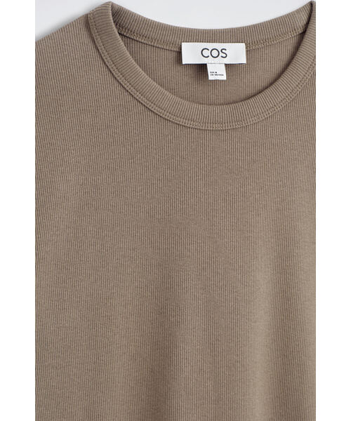 スリムフィットリブTシャツ（Tシャツ/カットソー）｜COS（コス）の