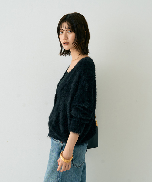 Rouge vif Anna（ルージュヴィフアンナ）の「【2点セット】ファーニットカーデ×リブニットキャミ アンサンブル（カーディガン/ボレロ・レディース・ベージュ/ブラック/サックスブルー・フリー）」の9枚目の写真