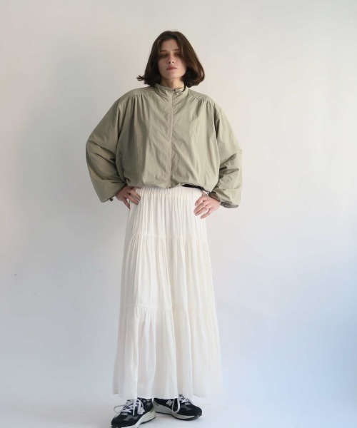 KALENO(カレノ)の「shirring nylon blouson(ブルゾン・レディース・ベージュ/グレー・FREE)」の9枚目の写真