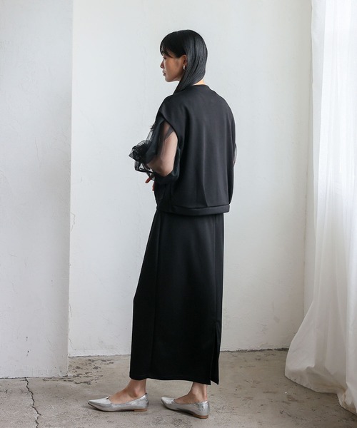 VitaFelice（ヴィータフェリーチェ）の「ノースリーブジップフロントポケットベスト（セットアップ対応）（ベスト・レディース・ブラック/チャコールグレー・FREE）」の11枚目の写真