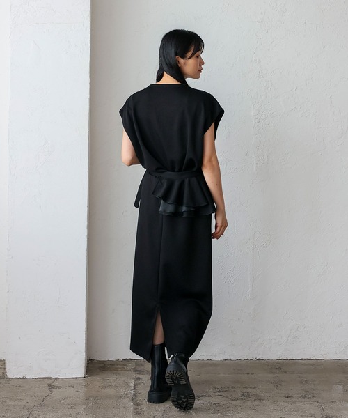 VitaFelice（ヴィータフェリーチェ）の「ノースリーブジップフロントポケットベスト（セットアップ対応）（ベスト・レディース・ブラック/チャコールグレー・FREE）」の17枚目の写真