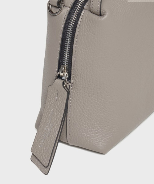 GIANNI CHIARINI(ジャンニ キアリーニ)の「【GIANNI CHIARINI/ジャンニ キアリーニ】ALIFA M アリファ レザーショルダー2WAYバッグ(ショルダーバッグ・レディース・グレイッシュベージュ/アイボリー/ブラック・フリー)」の10枚目の写真