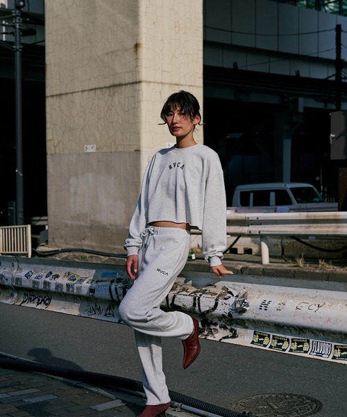 RVCA（ルーカ）の「RVCA レディース ARCH COLLEGE SWEAT PANTS セットアップボトムス 【2025年秋冬モデル】 @autumn/ルーカウエストゴムスウェットパンツ（スウェットパンツ・レディース・オフホワイト/グレー/ブラック・MEDIUM/SMALL）」の16枚目の写真