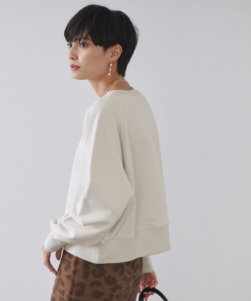 OPAQUE.CLIP（オペークドットクリップ）の「ラメ裏毛ショートプルオーバー【洗濯機OK】（スウェット・レディース・アイボリー系5/グレー系4/パープル系1・00）」の4枚目の写真