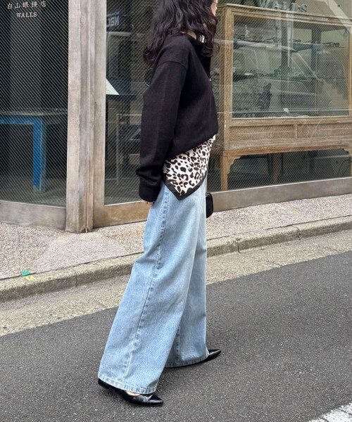 fredy emue（フレディエミュ）の「2WAYヘンリーラメプルオーバー（Tシャツ/カットソー・レディース・ブラック/グレー/アイボリー/サックスブルー・38）」の13枚目の写真