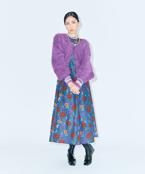 Green Parks(グリーンパークス)の「■WITH KURUMI NAKATA フラワープリントワンピース(ワンピース・レディース・ブラック/ブルー・FREE)」の2枚目の写真