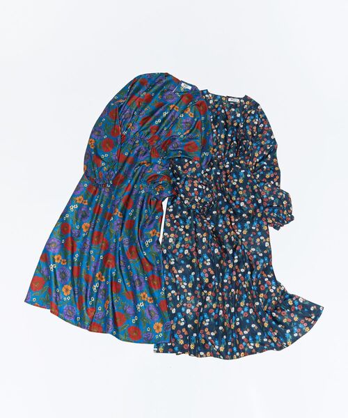 Green Parks(グリーンパークス)の「■WITH KURUMI NAKATA フラワープリントワンピース(ワンピース・レディース・ブラック/ブルー・FREE)」の5枚目の写真