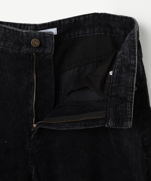 FREAK'S STORE（フリークスストア）の「ワイドシルエット ブリーチ加工 カーブ コーデュロイパンツ（その他パンツ・メンズ・オリーブ/ネイビー/ブラウン/ブラック・LARGE/MEDIUM/SMALL）」の5枚目の写真