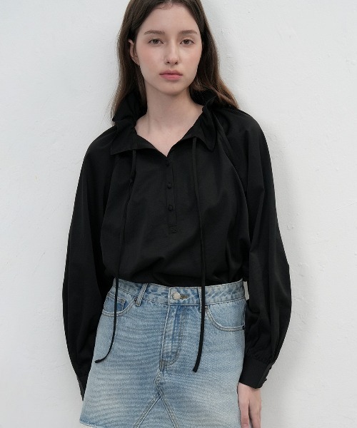 GENERAL IDEA(ジェネラルアイデア)の「【GENERAL IDEA】フリル襟ルーズブラウス / LOOSE FIT FRILL COLLAR BLOUSE(シャツ/ブラウス・レディース・ブラック/ホワイト/ベージュ・L/M/S)」の12枚目の写真