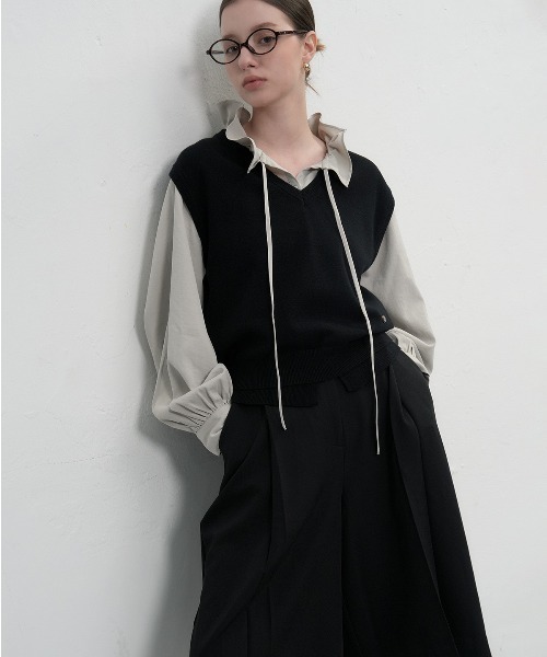 GENERAL IDEA(ジェネラルアイデア)の「【GENERAL IDEA】フリル襟ルーズブラウス / LOOSE FIT FRILL COLLAR BLOUSE(シャツ/ブラウス・レディース・ブラック/ホワイト/ベージュ・L/M/S)」の14枚目の写真