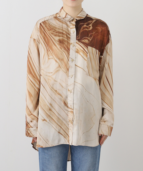 FUMIE TANAKA（フミエタナカ）の「【FUMIE TANAKA(フミエタナカ)】marble sh：シャツ（シャツ/ブラウス・レディース・ベージュ・2）」の3枚目の写真