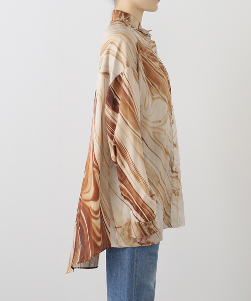 FUMIE TANAKA（フミエタナカ）の「【FUMIE TANAKA(フミエタナカ)】marble sh：シャツ（シャツ/ブラウス・レディース・ベージュ・2）」の6枚目の写真